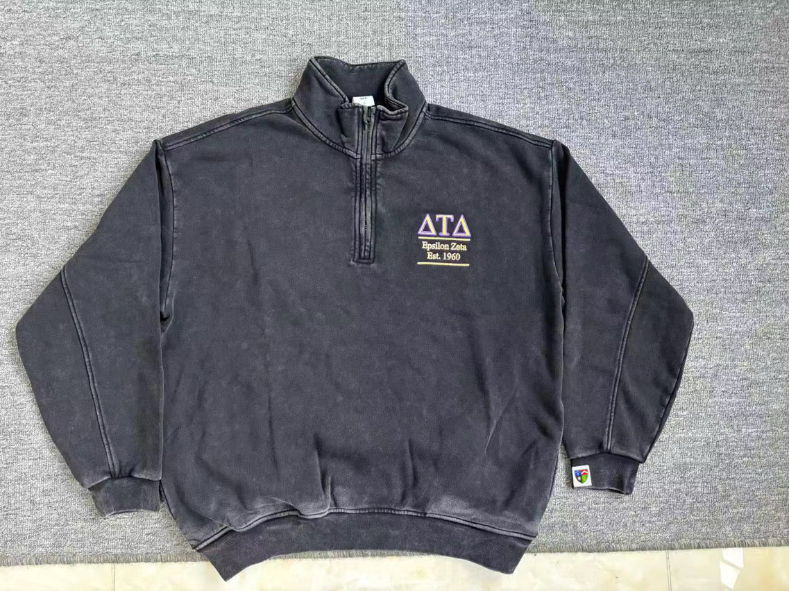 Delt Quarter Zip